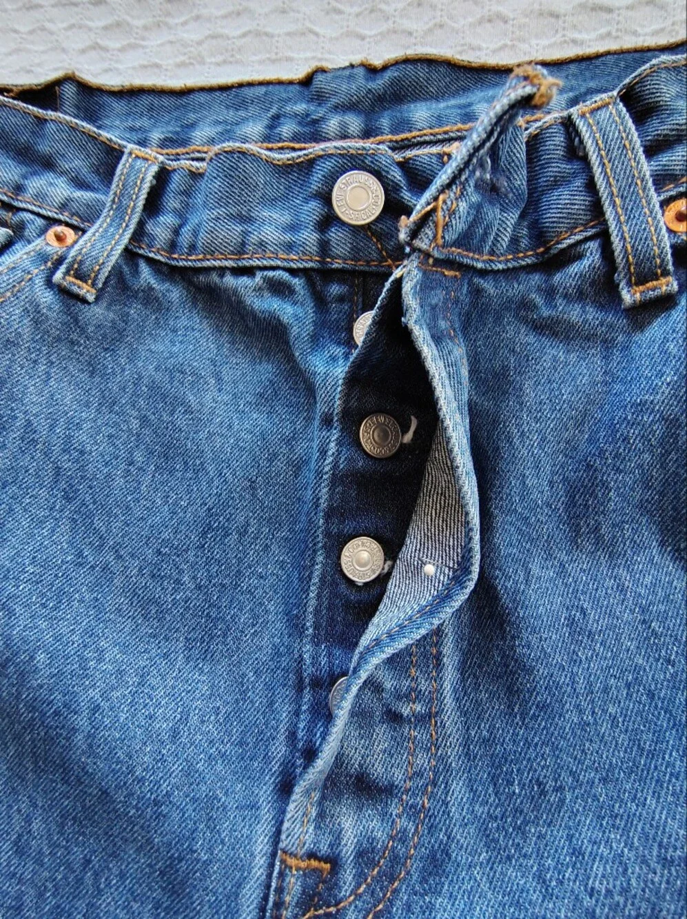 Levi's 501 Men's Dark Blue Straight Leg Jeans Size 36 X 34.